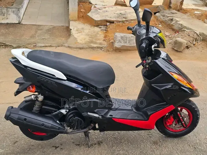 Nouveau Yamaha Autre 2023 Noir