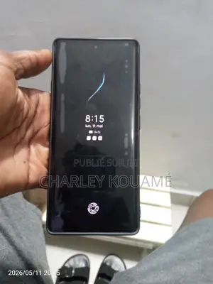 Nouveau Tecno Camon 40 Pro 5G 256 GB Argenté