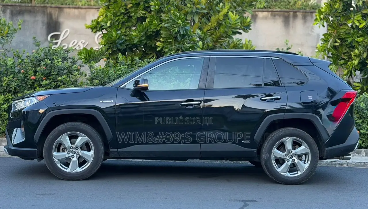 Toyota RAV4 Limited 2022 Noir