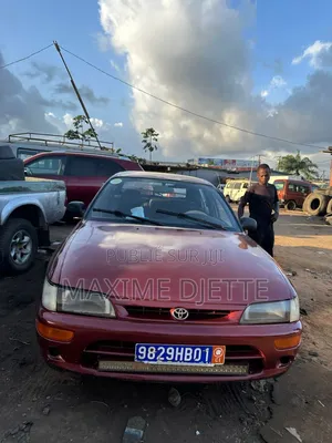 Toyota Corolla 1999 Rouge