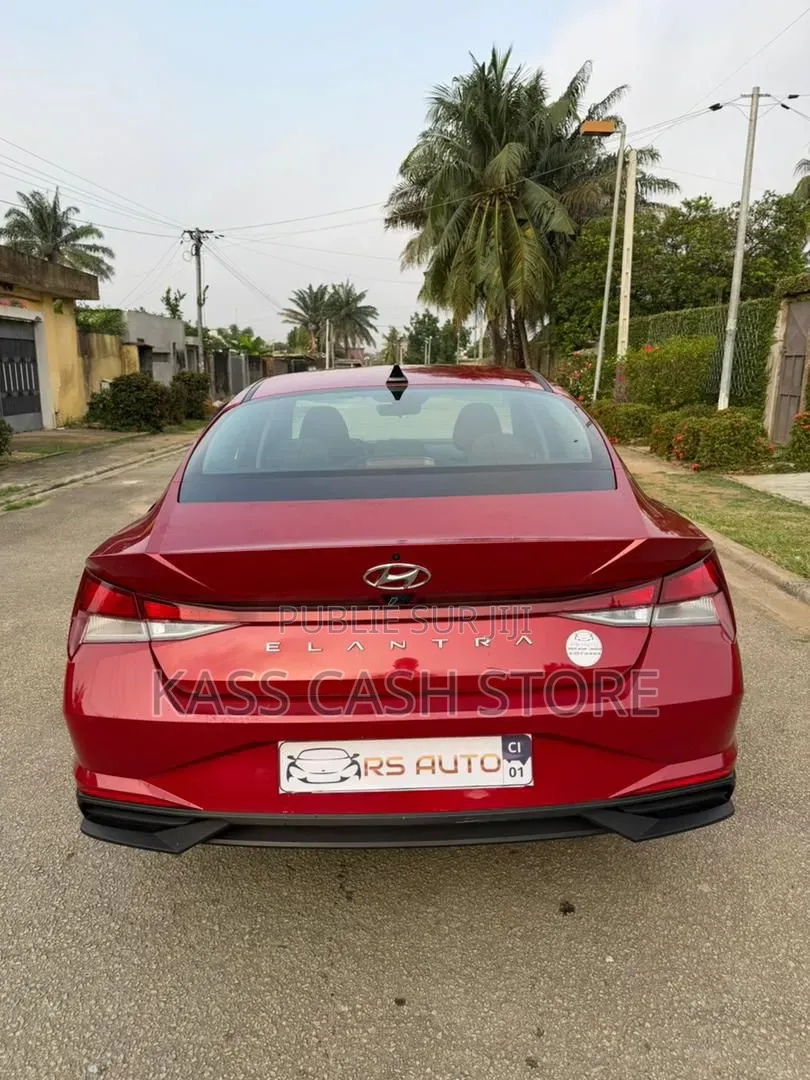 Hyundai Elantra 2023 Bordeaux