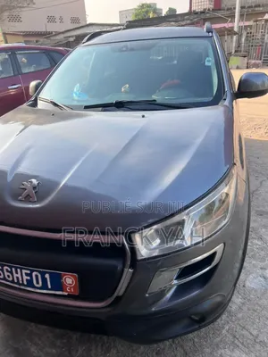 Peugeot 5008 2016 Gris