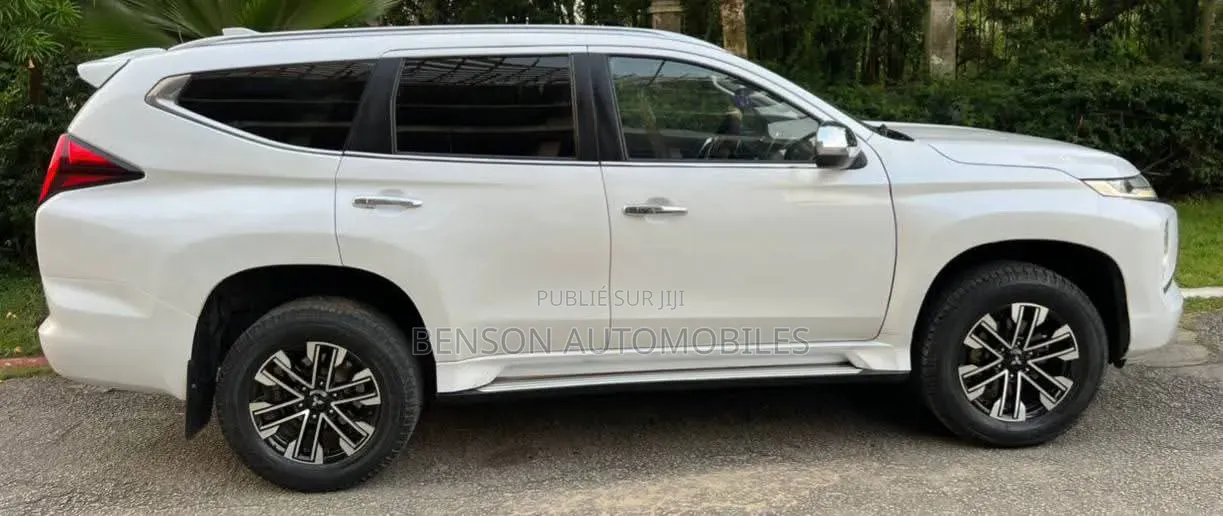 Mitsubishi Pajero Sport 2023 Blanc