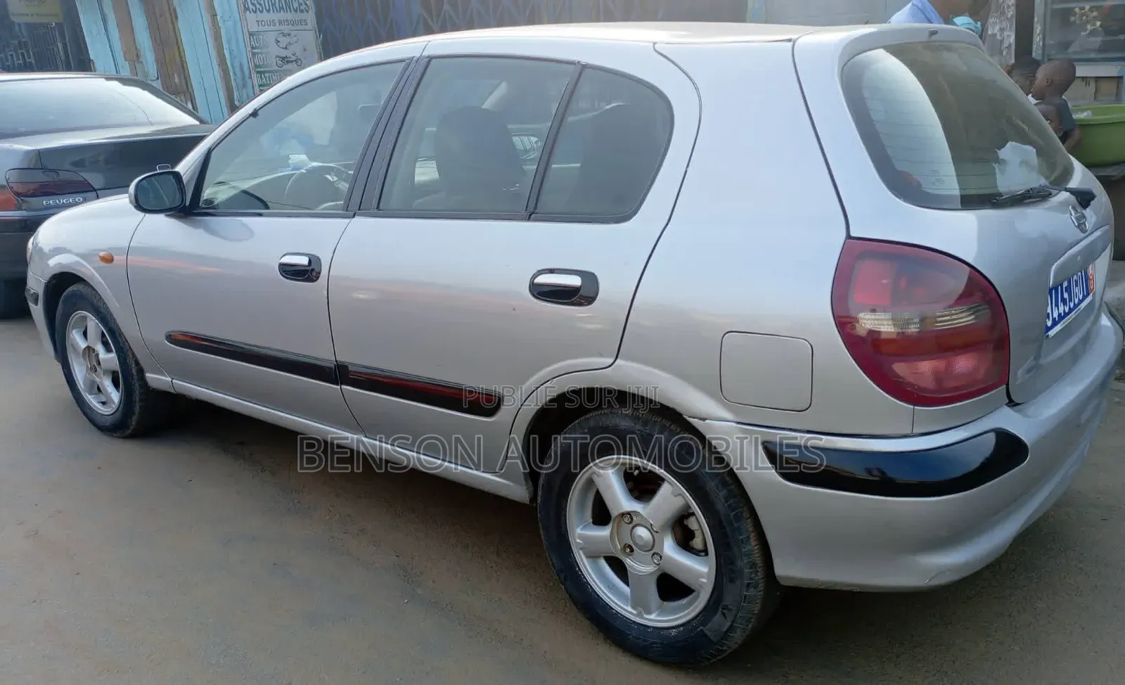 Nissan Almera Tino 2002 Gris