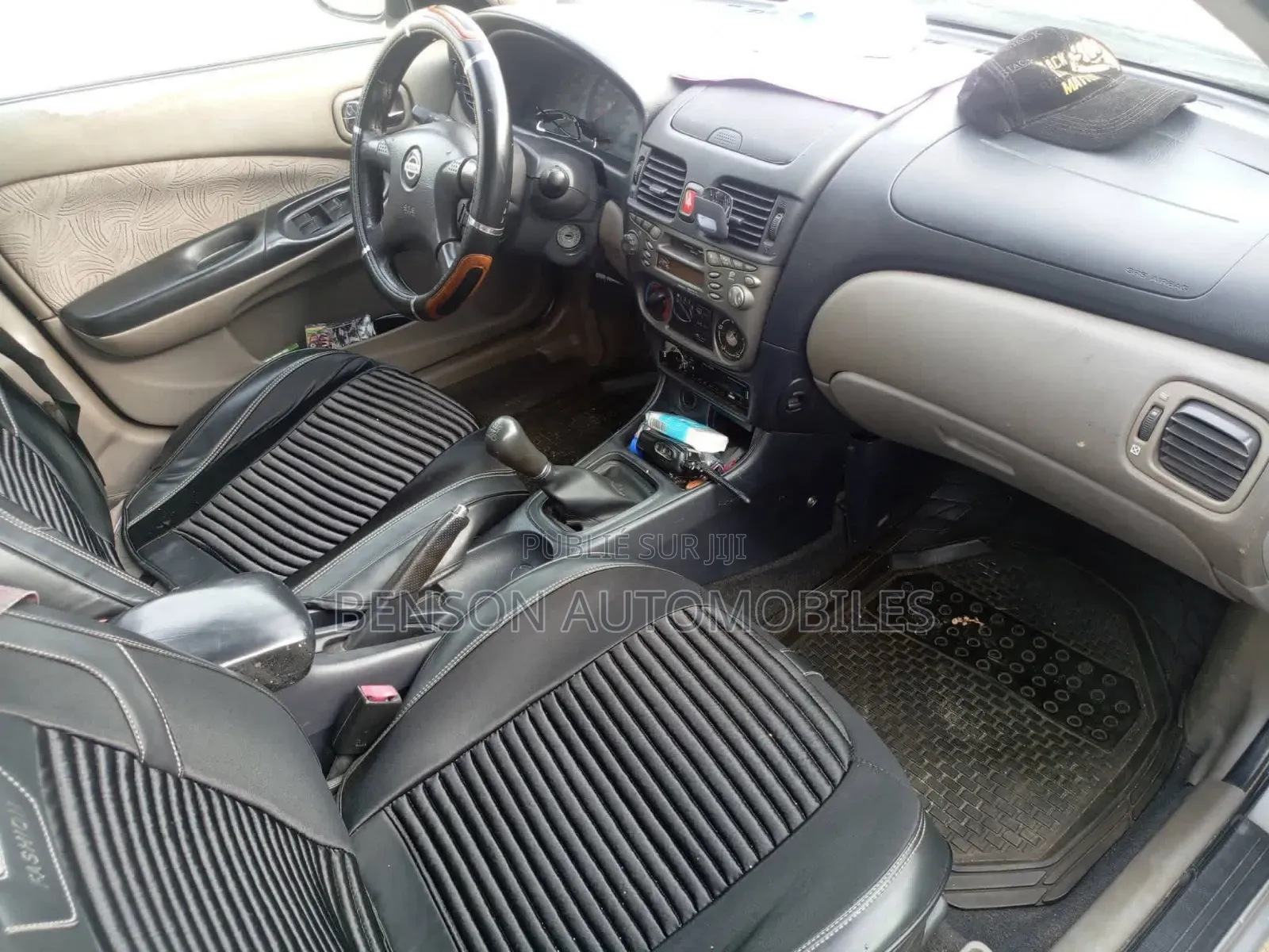 Nissan Almera Tino 2002 Gris