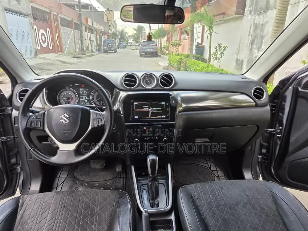 Suzuki Vitara 2020 Gris