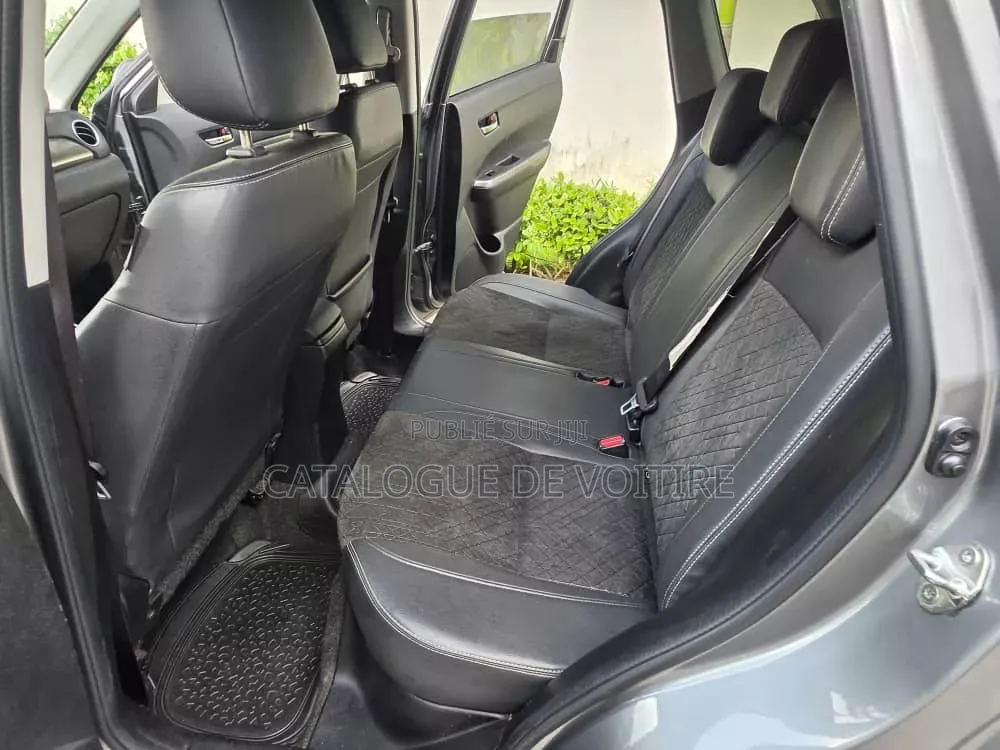 Suzuki Vitara 2020 Gris