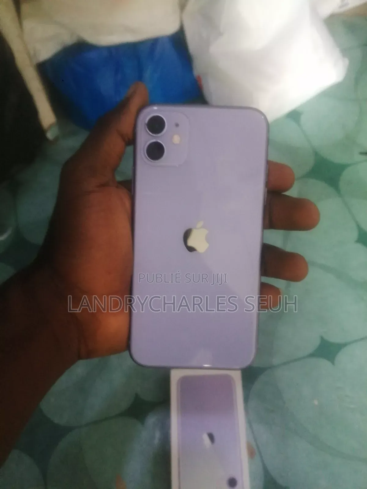 Apple iPhone 11 64 GB Violet