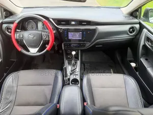 Toyota Corolla 2019 Gris