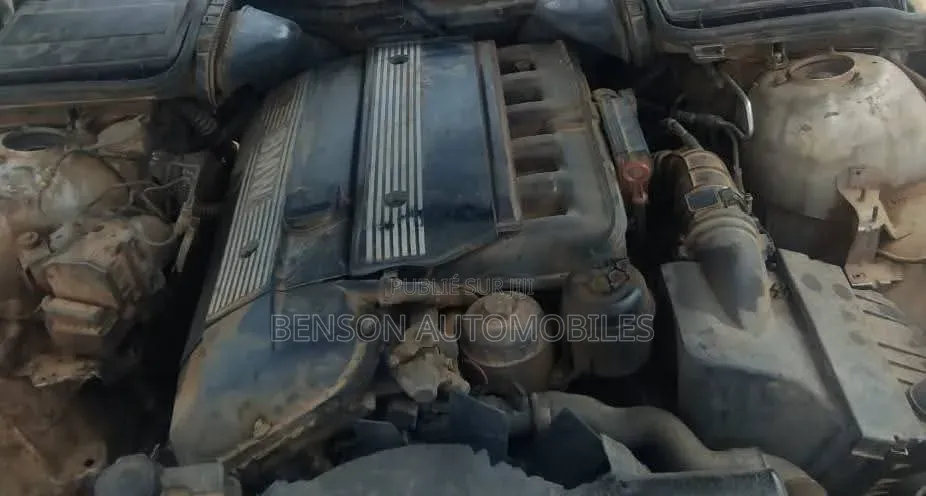 BMW 520i 2001 Gris