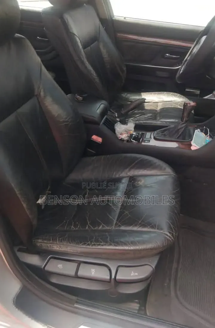 BMW 520i 2001 Gris