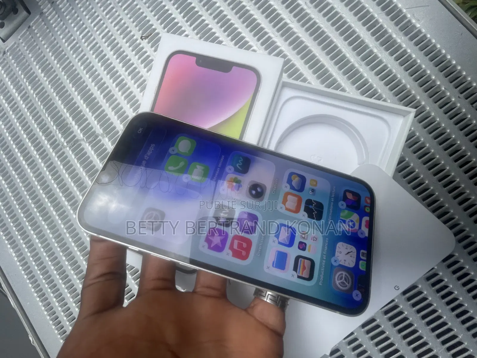 Nouveau Apple iPhone 14 128 GB Blanc