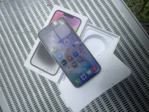 Nouveau Apple iPhone 14 128 GB Blanc