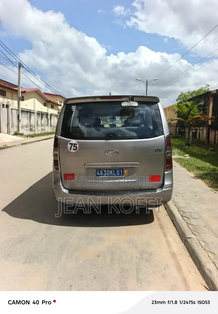 Hyundai H1 2016 Gris