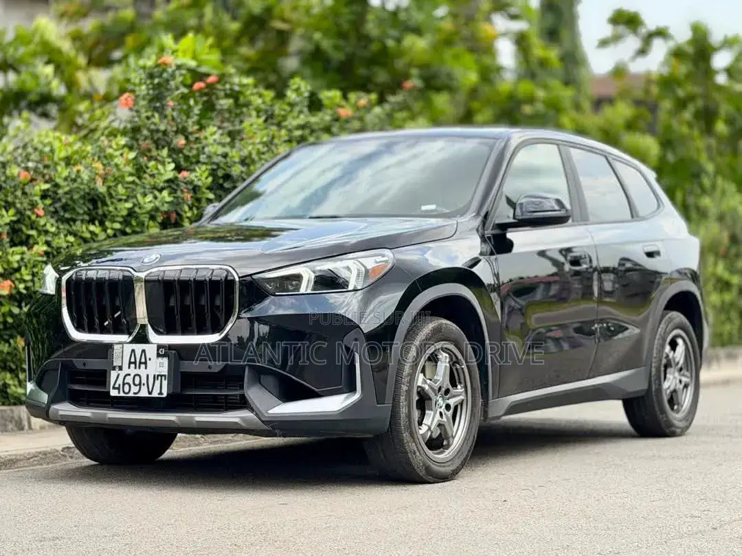 BMW X1 xDrive28i Sports Activity Vehicle 2025 Noir
