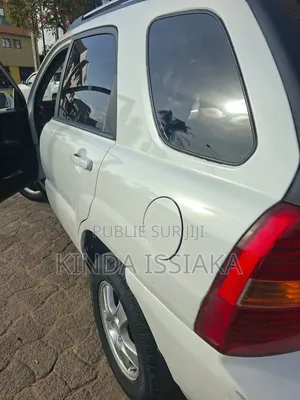Kia Sportage 2006 Blanc cassé