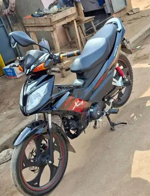 Nouveau KTM RC 125 2023 Rouge