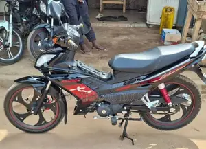 Nouveau KTM RC 125 2023 Rouge
