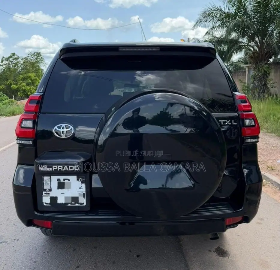 Toyota Land Cruiser Prado 2.7 2023 Noir