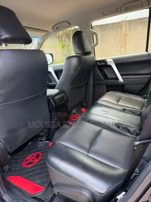 Toyota Land Cruiser Prado 2.7 2023 Noir