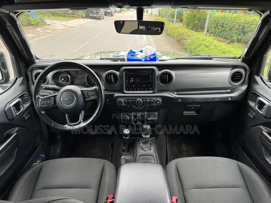 Jeep Wrangler Sport 2021 Vert