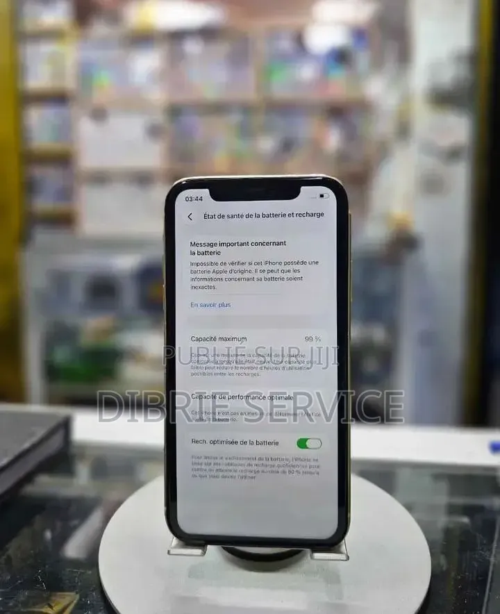 Nouveau Apple iPhone 11 64 GB Jaune