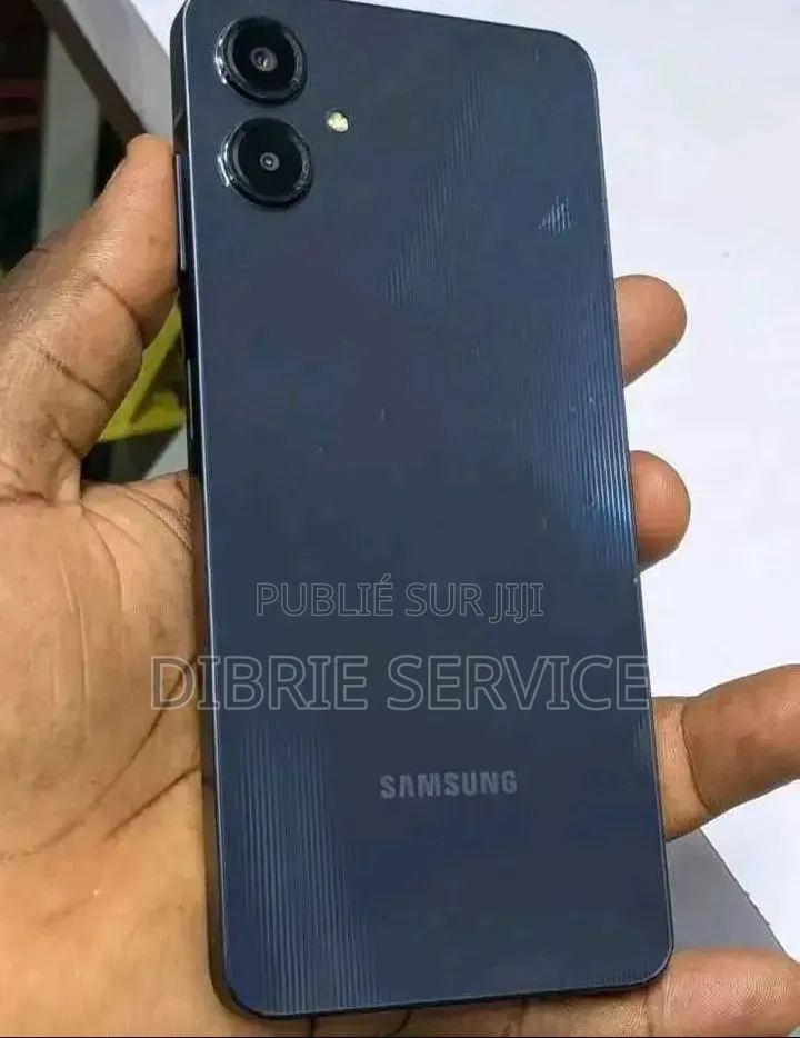 Nouveau Samsung Galaxy A06 64 GB Noir