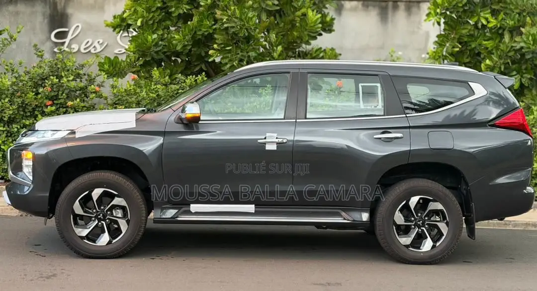 Nouveau Mitsubishi Montero Sport 2025 Noir