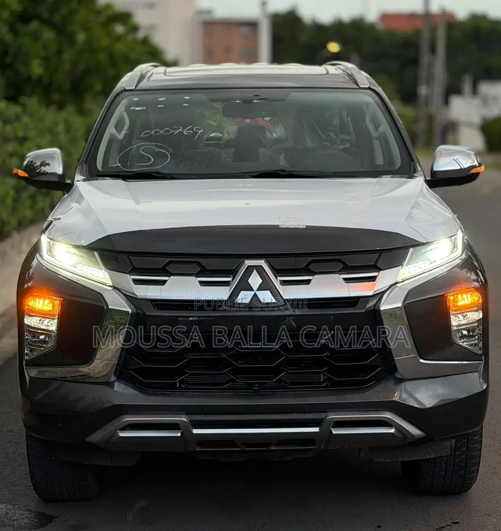 Nouveau Mitsubishi Montero Sport 2025 Noir