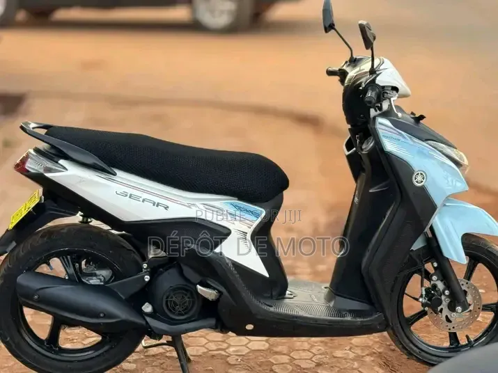 Nouveau Yamaha DT125 2025 Bleu