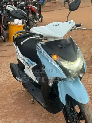 Nouveau Yamaha DT125 2025 Bleu