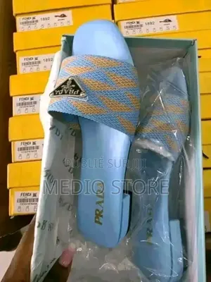 Chaussure Disponible