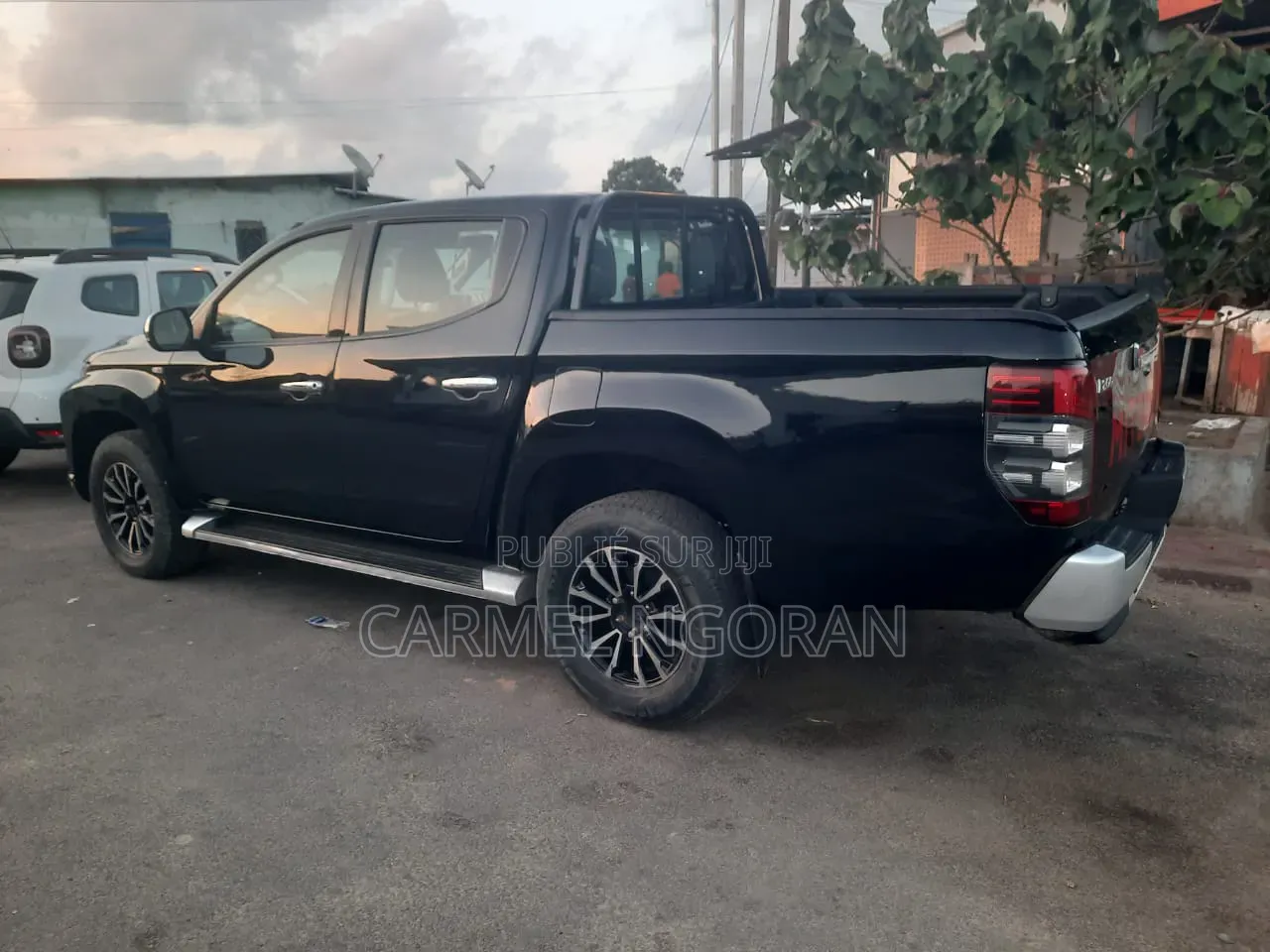 Mitsubishi L200 2022 Noir