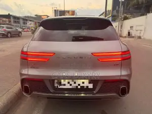 Genesis GV70 2022 Gris