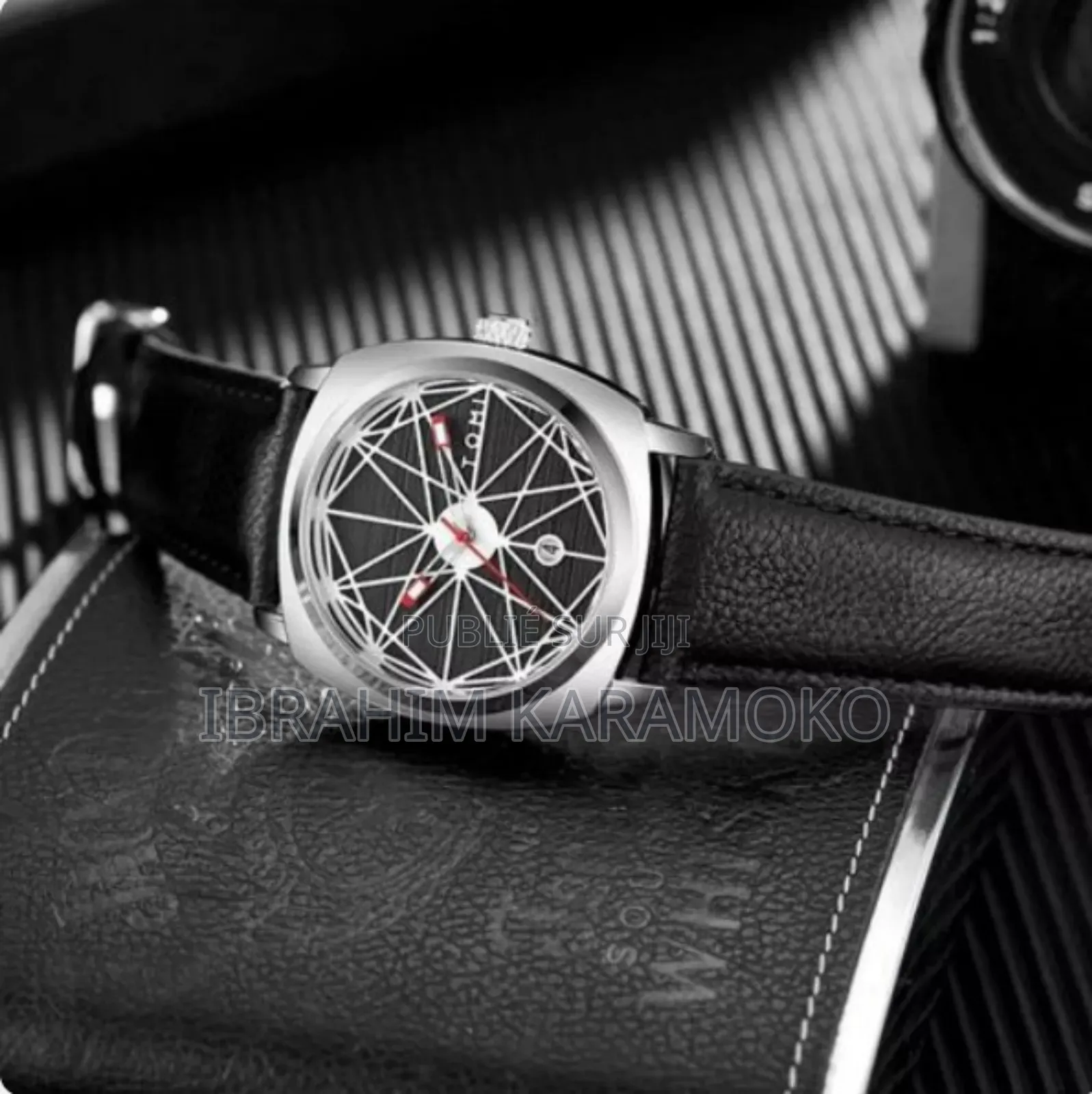 Montre Tomi