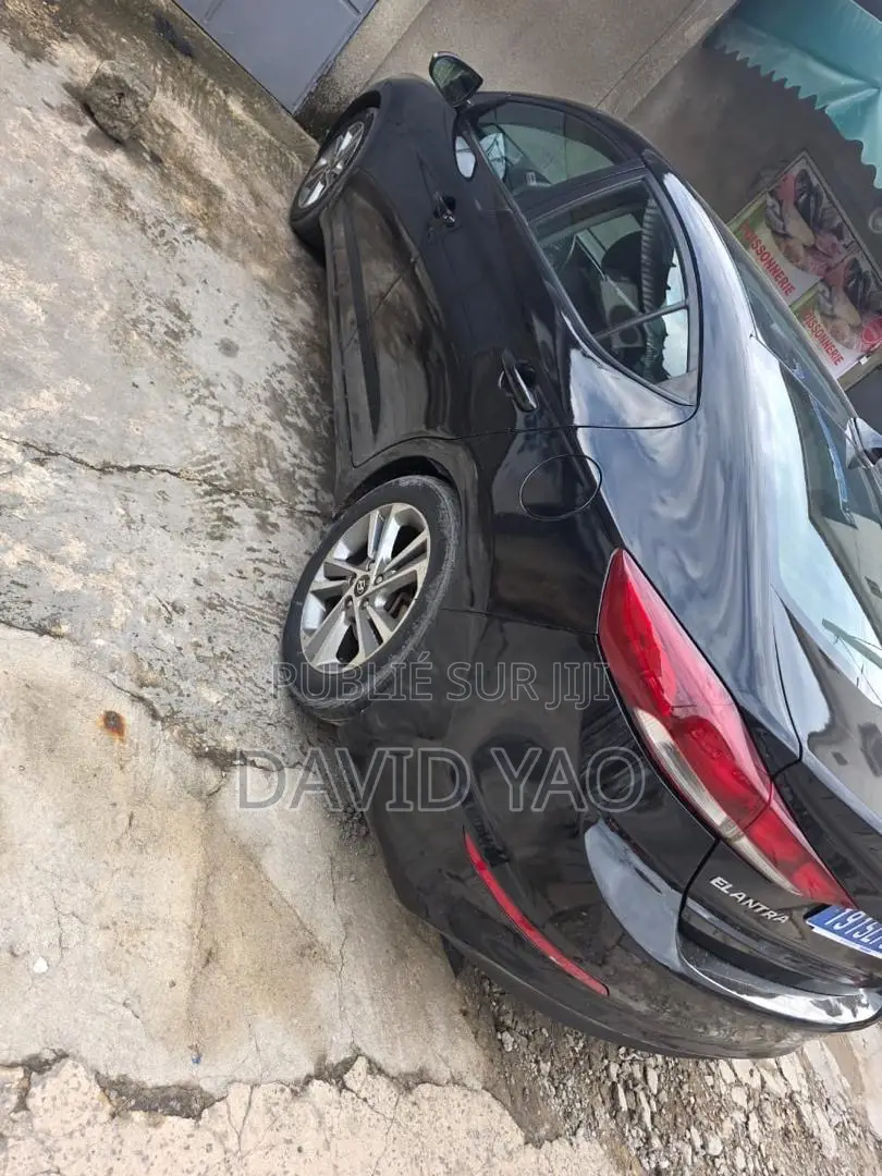 Hyundai Elantra Limited 2018 Noir
