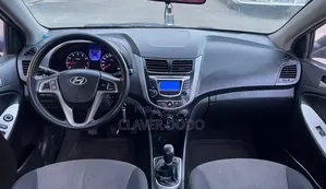 Hyundai Accent 2017 Gris