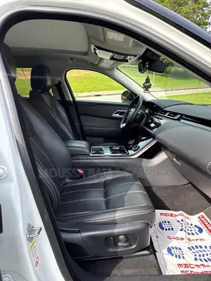 Rover 200 2023 Blanc