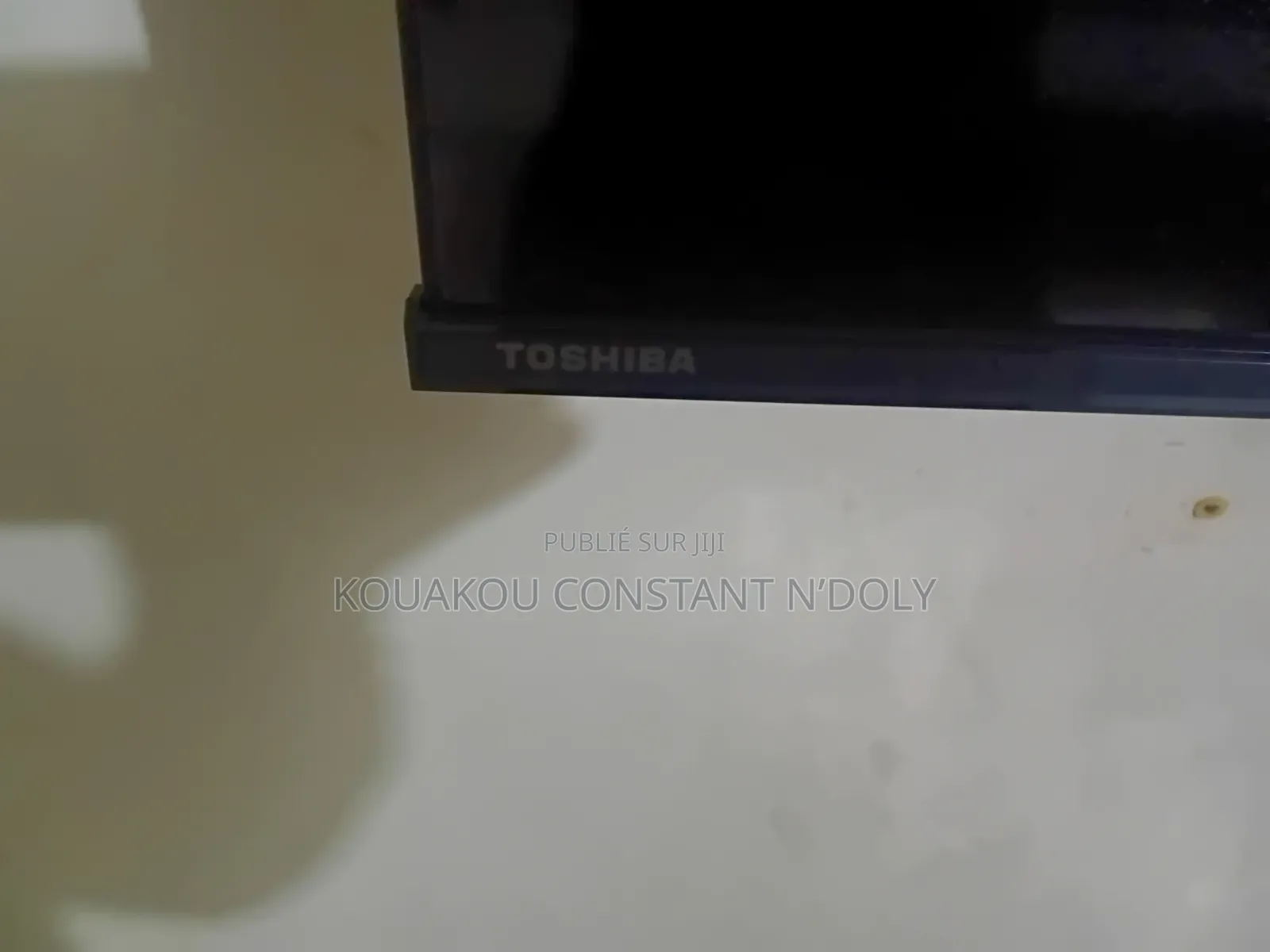 Toshiba Smart Tv 55 Cm + Onduleur 1000va/600w
