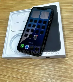 Apple iPhone 11 128 GB Noir