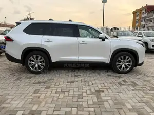 Toyota Grand Highlander Hybrid Limited AWD 2024 Blanc