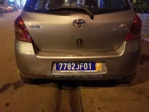 Toyota Yaris 2007 Gris