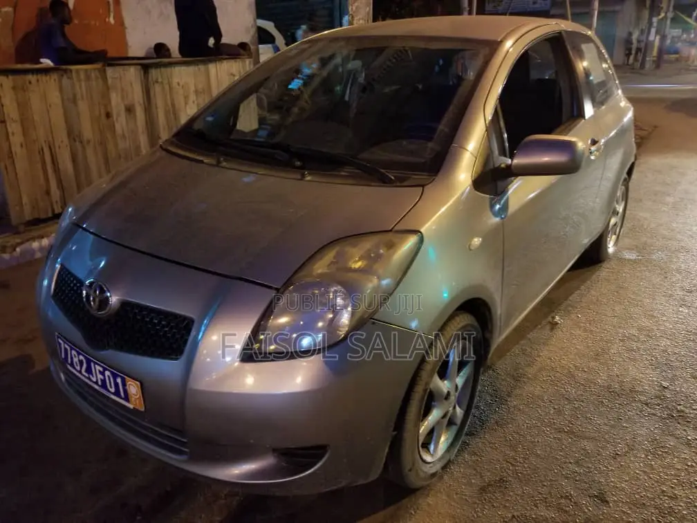 Toyota Yaris 2007 Gris