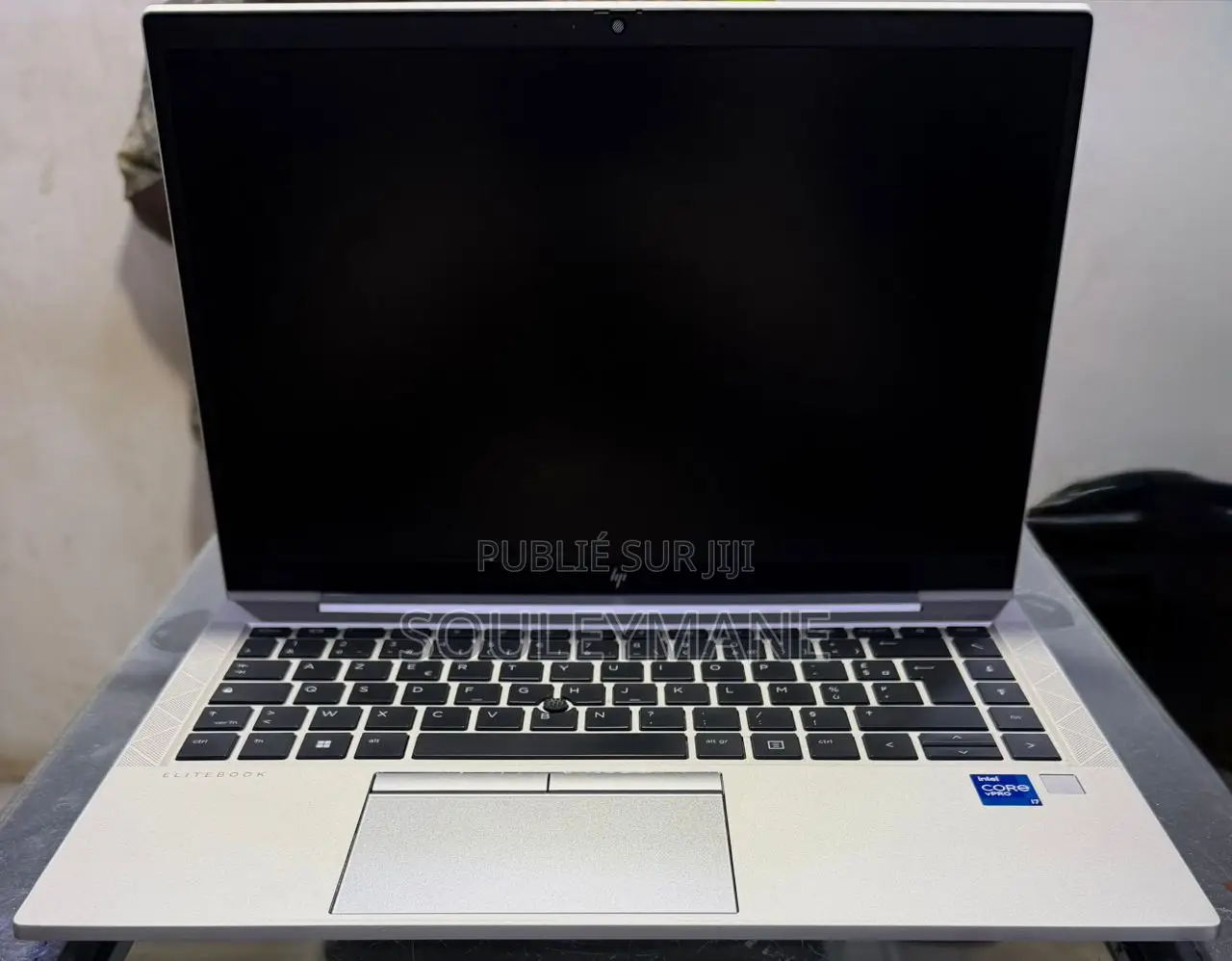 Ordinateur portable HP EliteBook 840 G10 16GB Intel Core i7 SSD 512GB