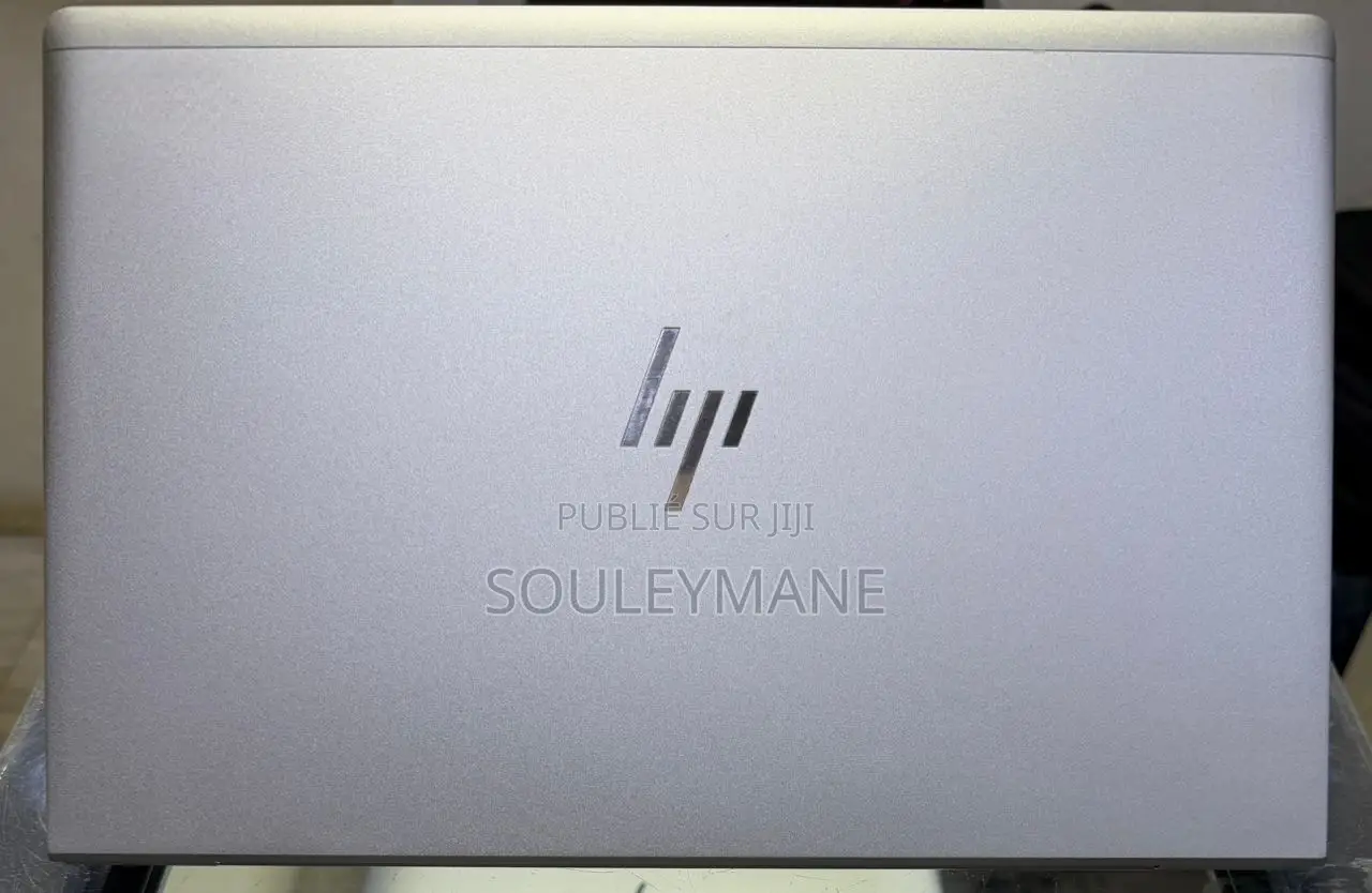 Ordinateur portable HP EliteBook 845 G10 16GB AMD Ryzen 5 SSD 512GB