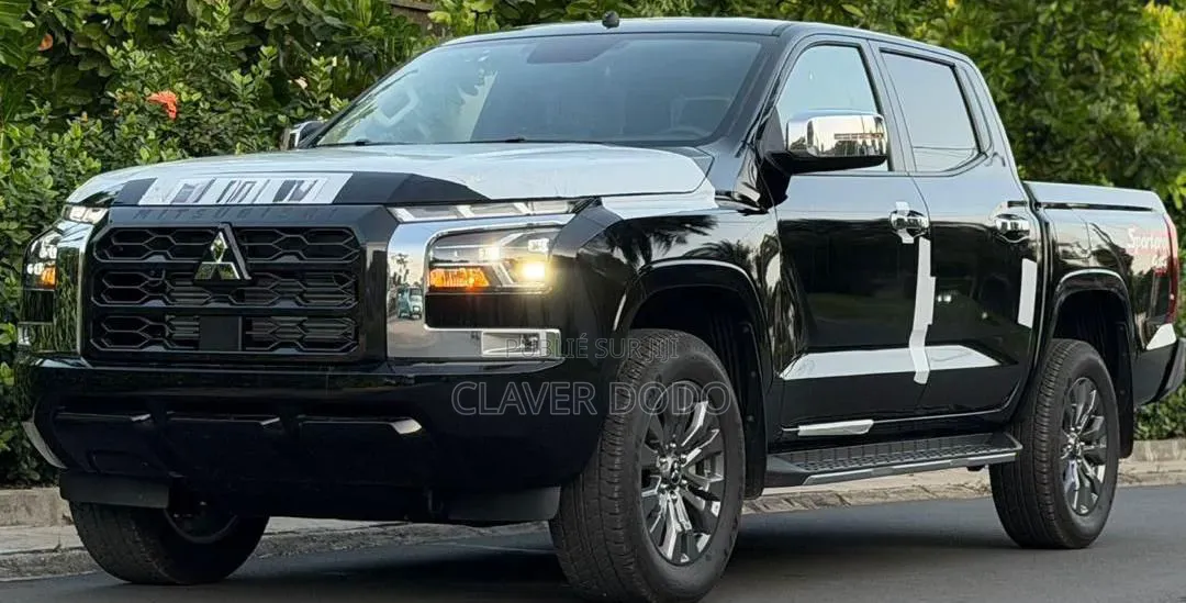 Nouveau Mitsubishi L200 2025 Noir
