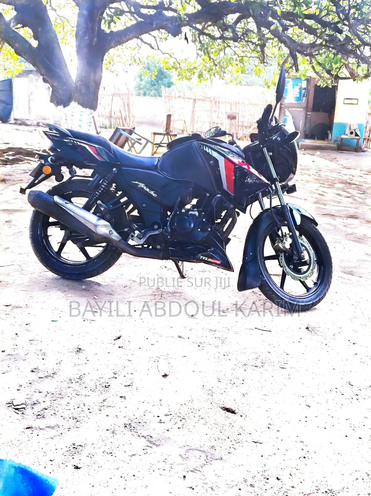 TVS Apache RTR 160 2V 2021 Noir
