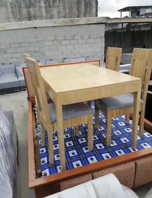 Table À Manger