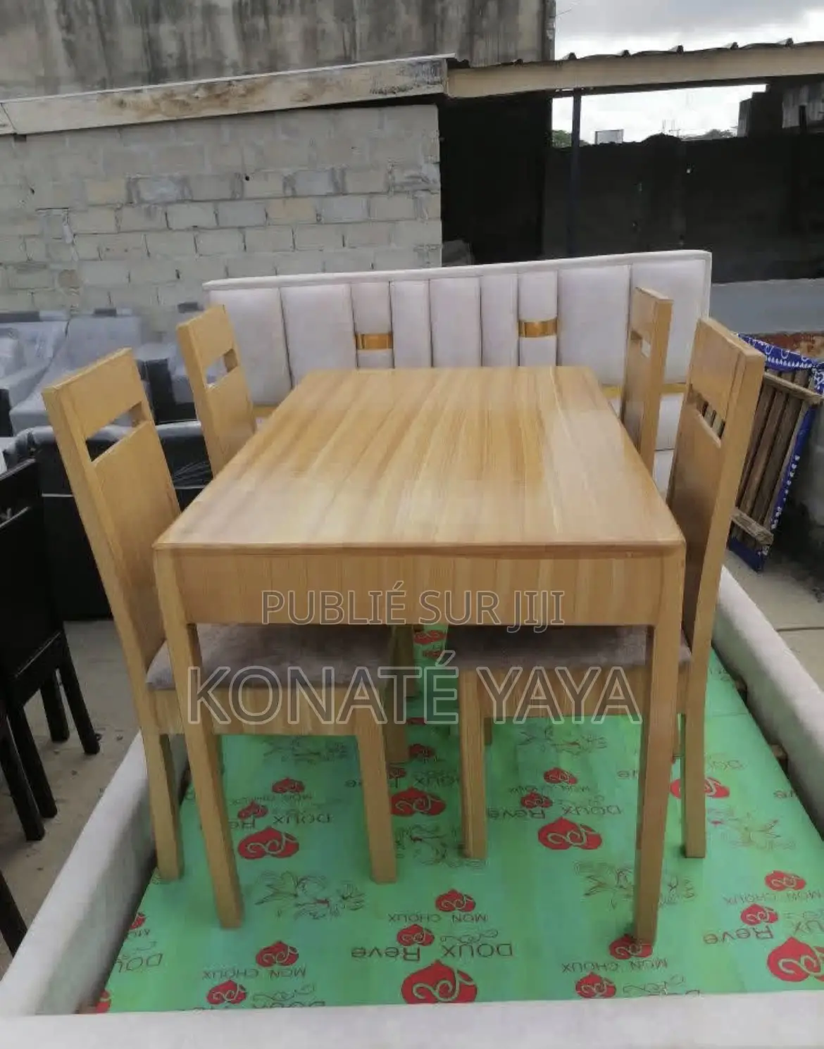 Table À Manger