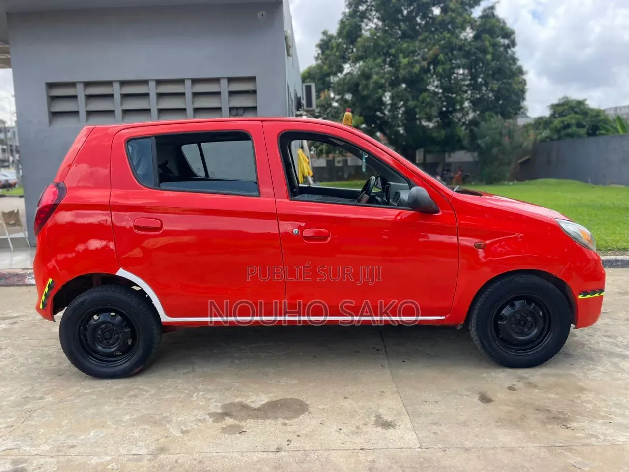 Suzuki Alto 2024 Orange